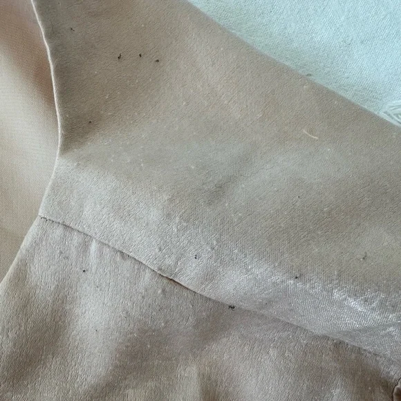 Reformation Ian Top in Champagne - Picture 12 of 12